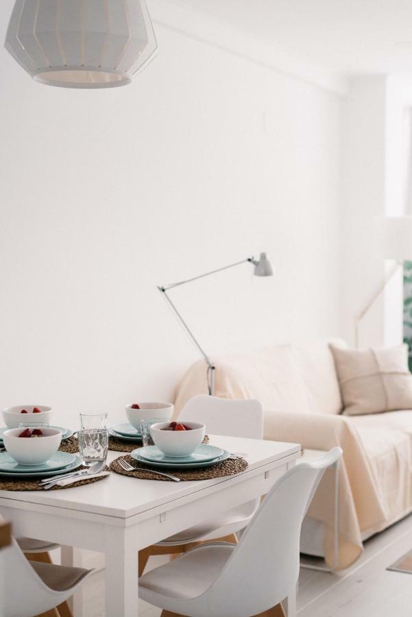 Light-Filled, Fully Renovated Apt Near Belem, By Timecooler Lisabona Exterior foto