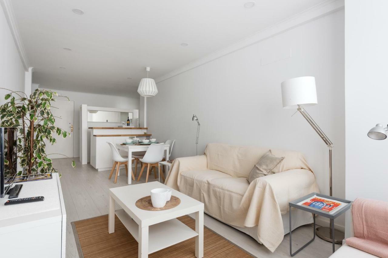 Light-Filled, Fully Renovated Apt Near Belem, By Timecooler Lisabona Exterior foto