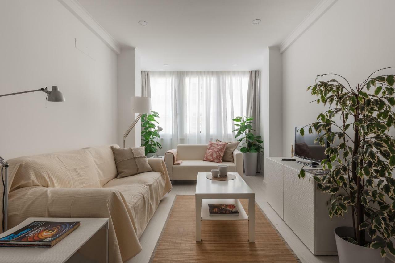 Light-Filled, Fully Renovated Apt Near Belem, By Timecooler Lisabona Exterior foto