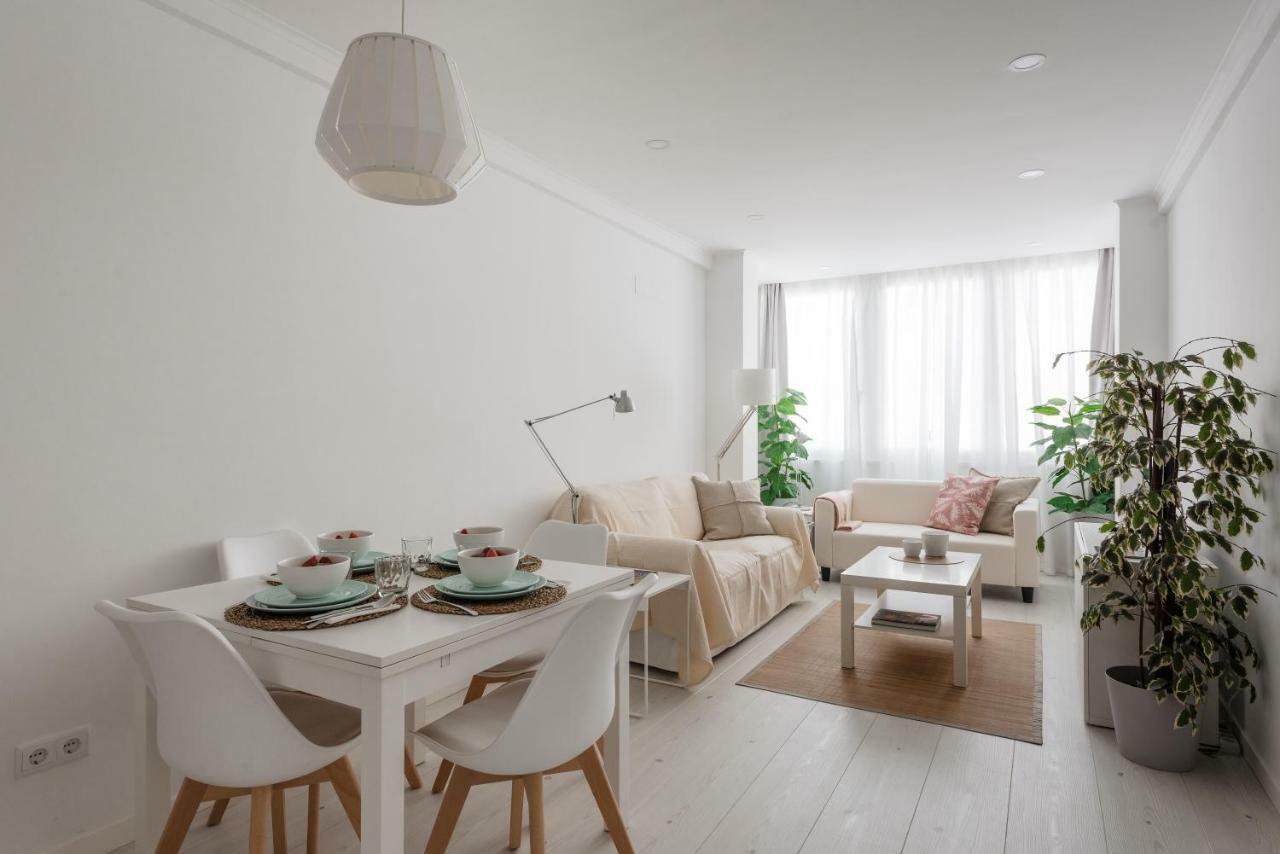 Light-Filled, Fully Renovated Apt Near Belem, By Timecooler Lisabona Exterior foto