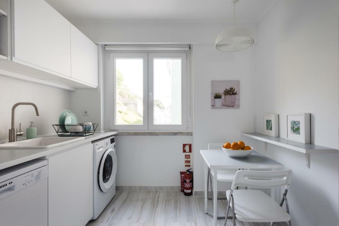 Light-Filled, Fully Renovated Apt Near Belem, By Timecooler Lisabona Exterior foto