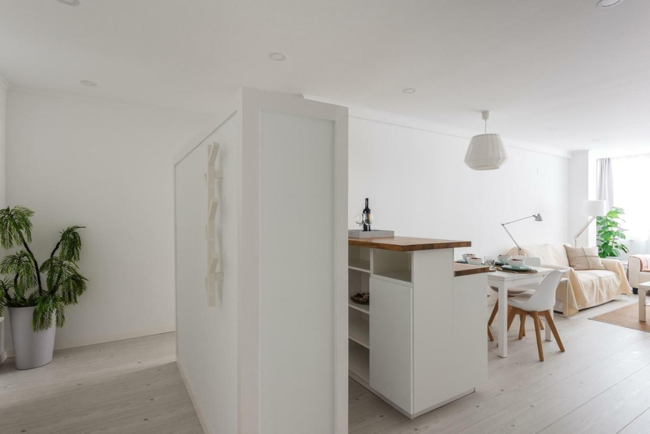 Light-Filled, Fully Renovated Apt Near Belem, By Timecooler Lisabona Exterior foto